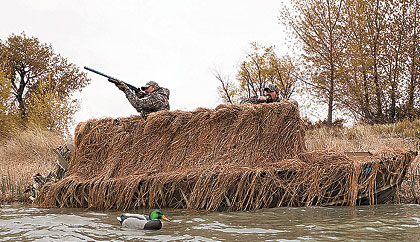 Top Boat Blinds for Waterfowl Hunters